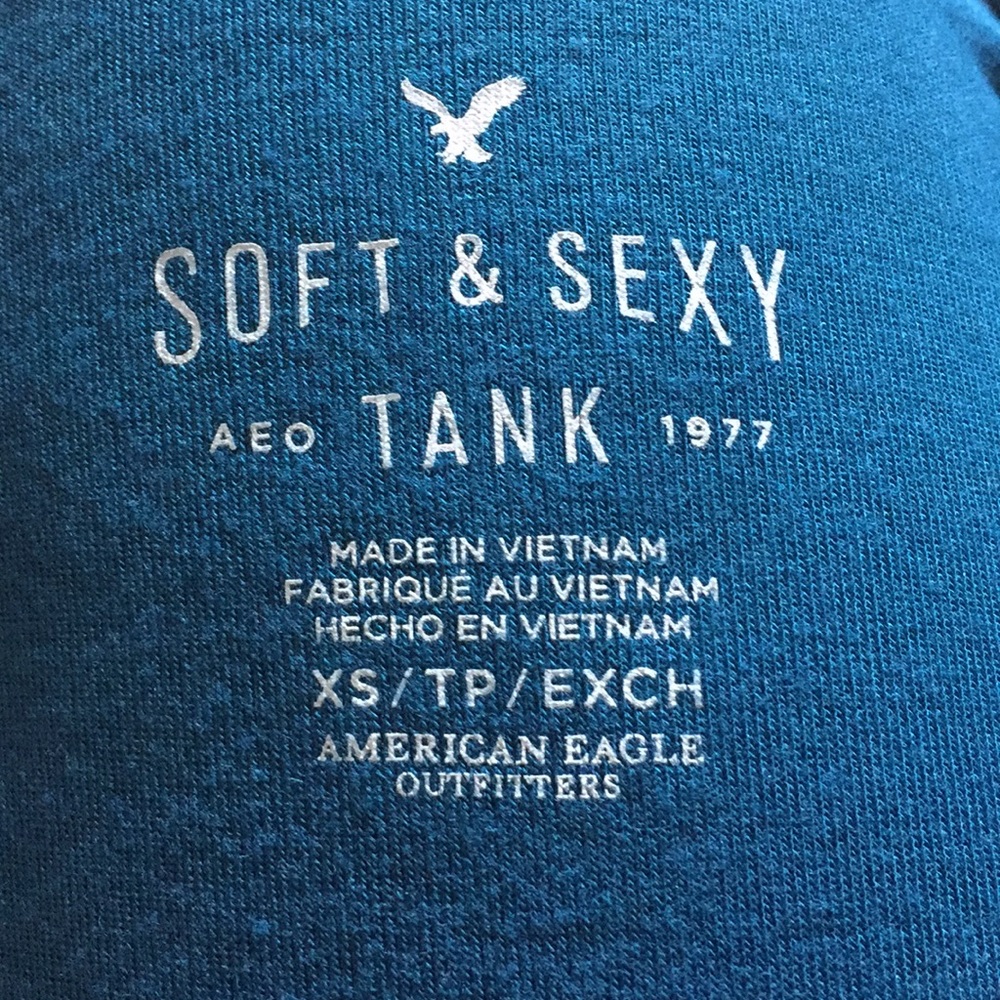 Tank tops - Picture 4 of 5
